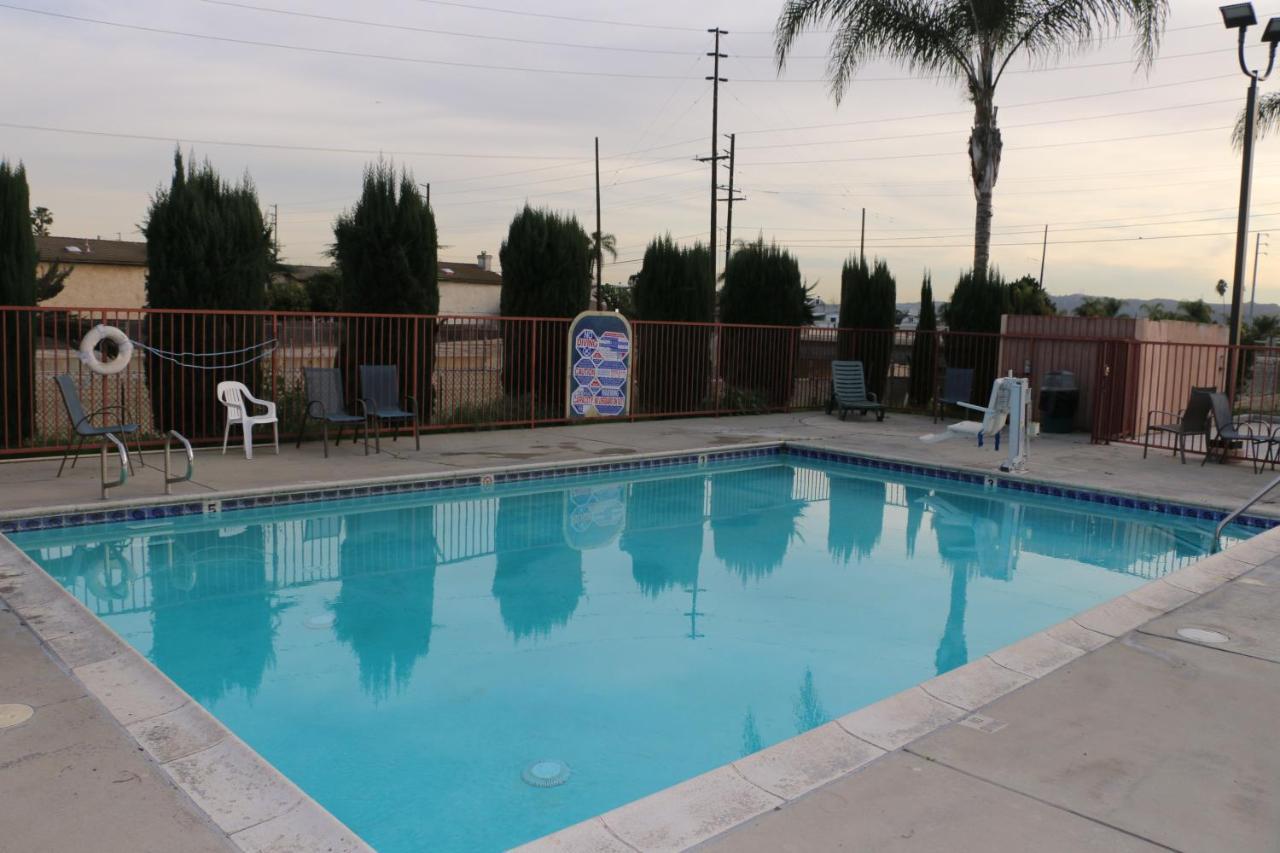 Grand Park Inn Baldwin Park Exterior foto